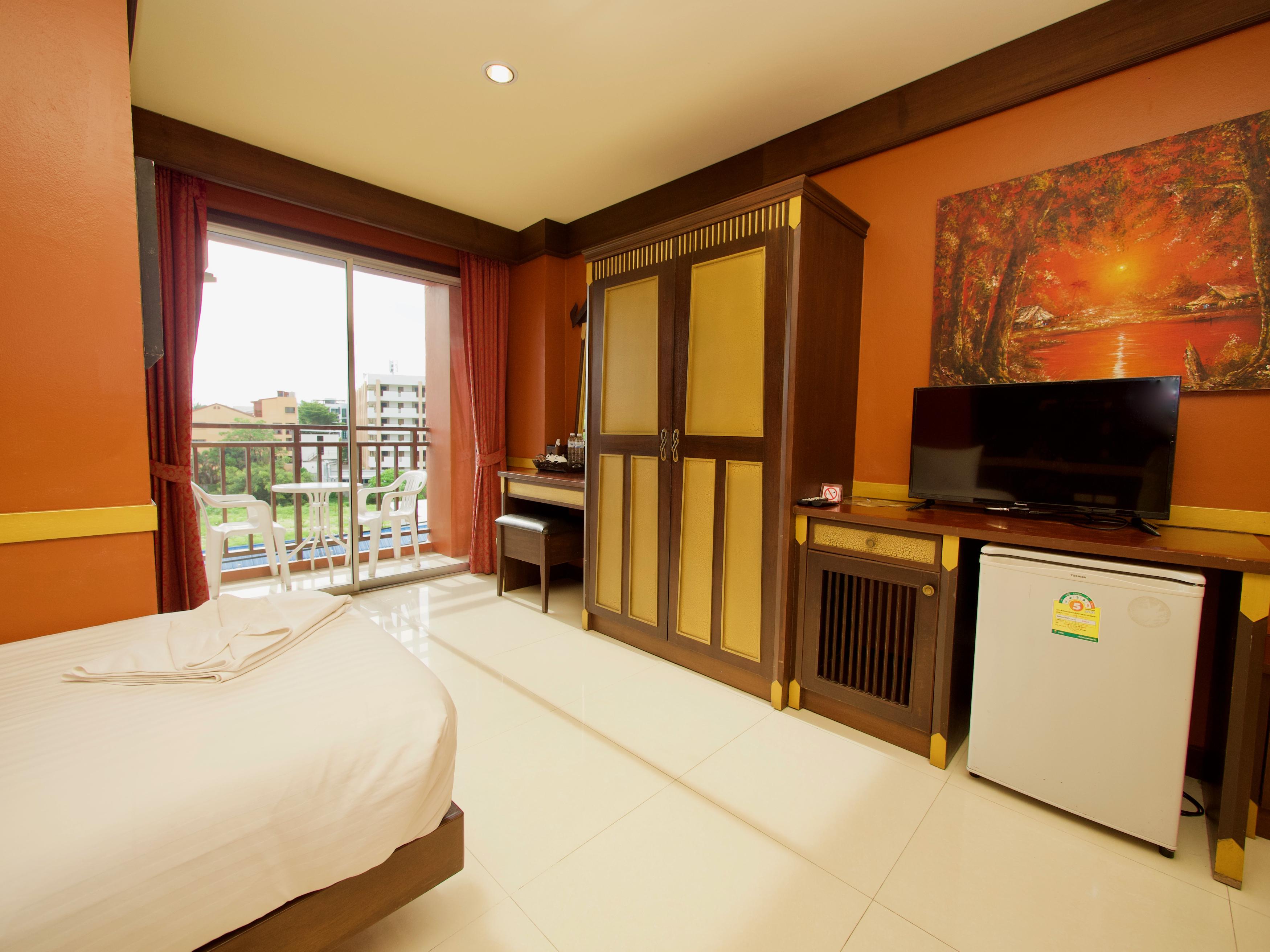 99 Residence Patong Exterior foto